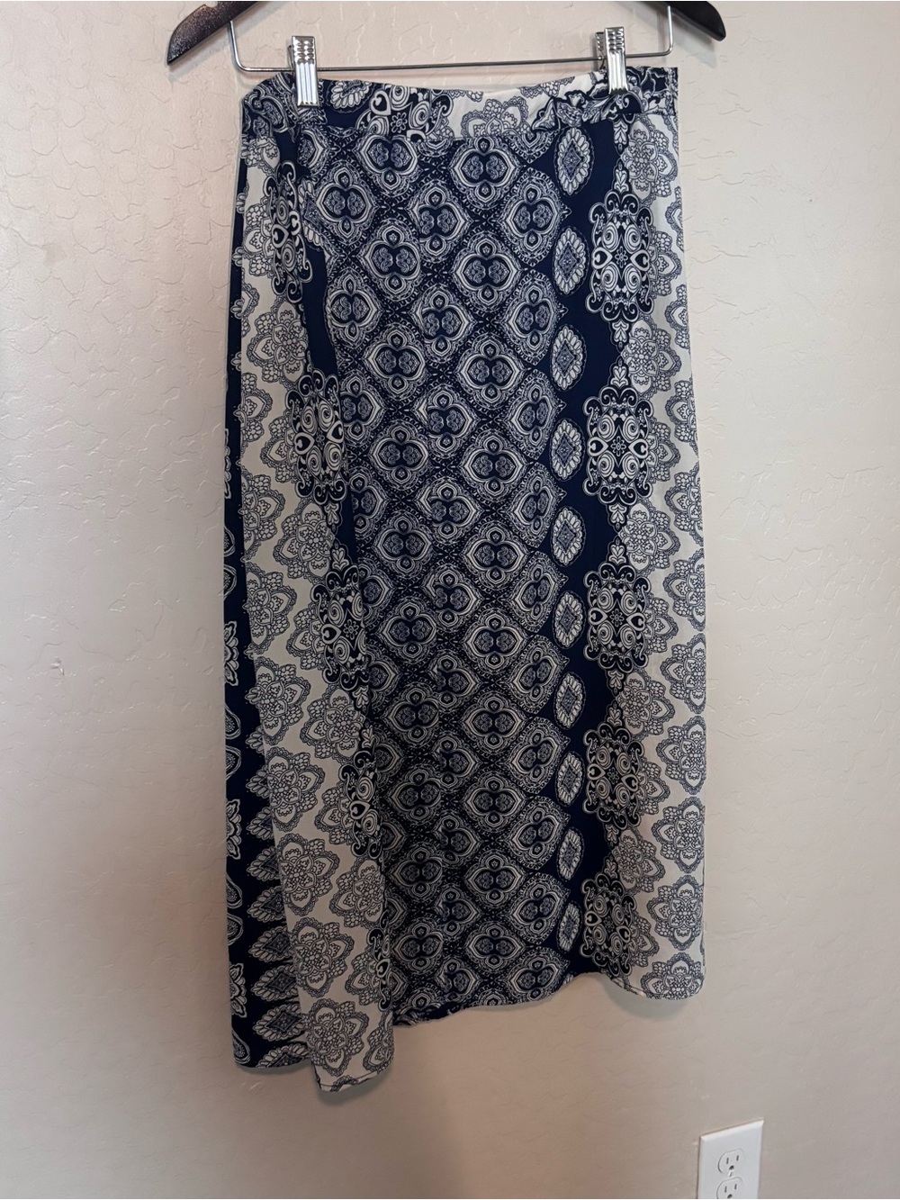 Kikit Blue White Paisley Print Maxi Skirt Women's Medium